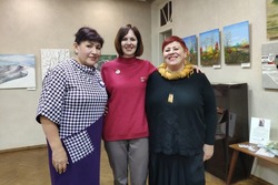 В Котовске открылась выставка местной художницы «От Кавказа до Алтая»