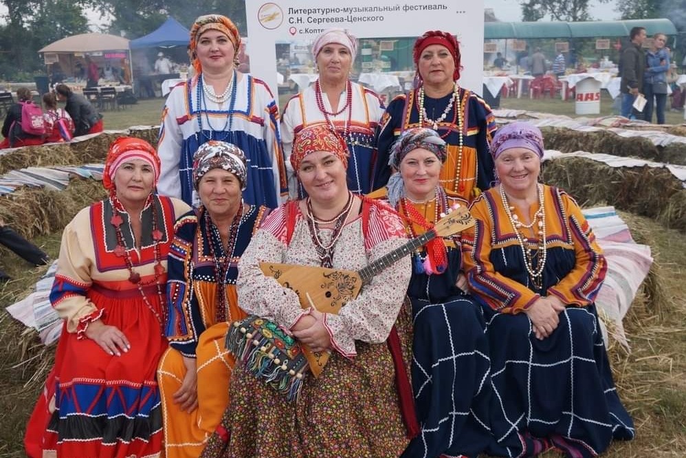 Участницы народного коллектива «Сударушка»