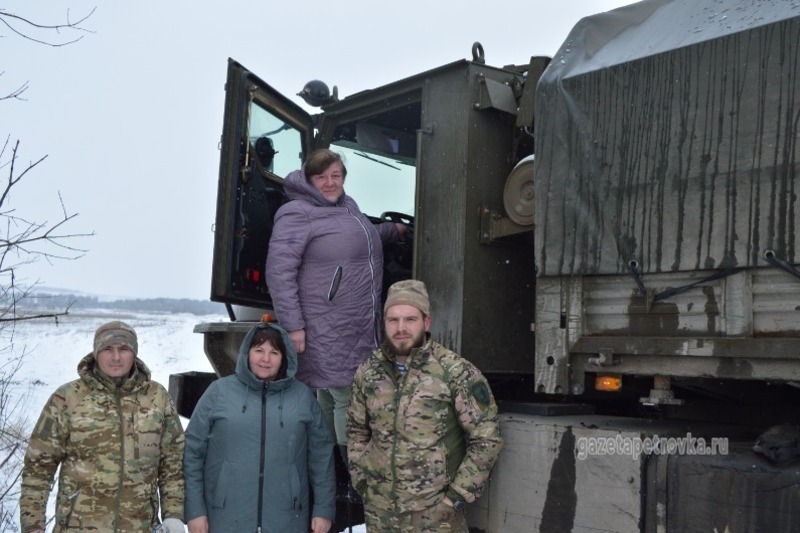 Более  двух тонн гуманитарного груза доставили активисты из Петровки в зону СВО накануне 23 февраля