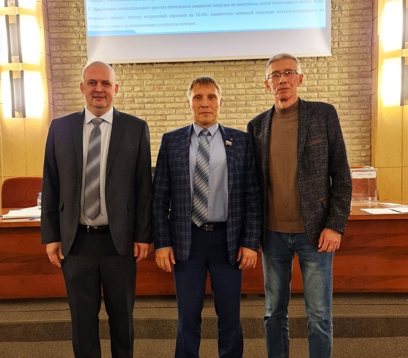 Олег Ямщиков (в центре) с Сергеем Мордовиным и Александром Марченко