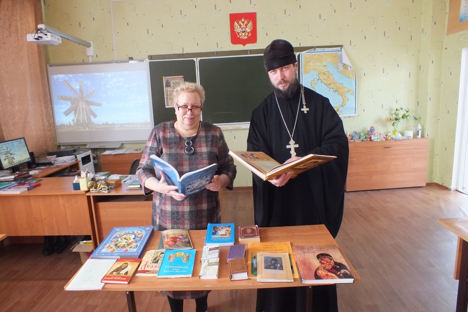 Книги из домашней библиотеки Веры Елисеевой