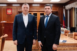 Евгений Первышов занял девятое место среди губернаторов страны по плотности федеральных контактов