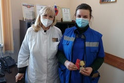 Тамбовских фельдшеров наградили за вклад в борьбу с коронавирусом