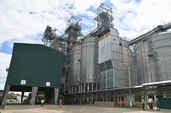 Новый элеватор на 90 тысяч тонн зерна открыли в Тамбовской области