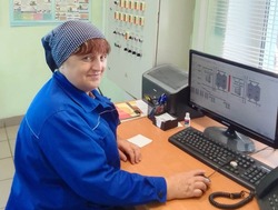 Работница Сабуровского комбината хлебопродуктов удостоена почётного звания