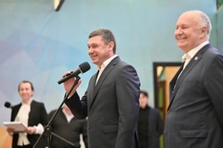 Евгений Первышов открыл первую смену в самом крупном лагере региона «Костёр»