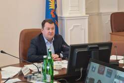 Максим Егоров поручил досрочно решить проблему с аварийным жильём