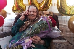 Жительница Знаменки отметила 100-летний юбилей