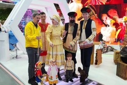 Тамбовский кукольный театр побывал на выставке «Россия»