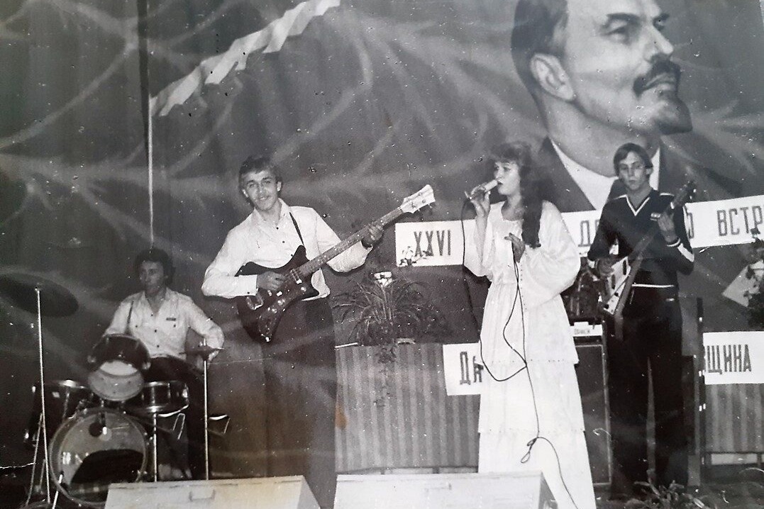 Вокально-инструментальный самодеятельный ансамбль Голынщинского клуба, конец 1970-х годов