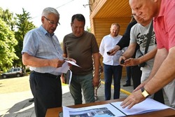 Максим Егоров проконтролировал выполнение поручений в Токаревском округе