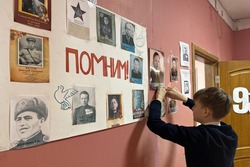 К юбилею Победы в тамбовском лицее оформили Стену Памяти