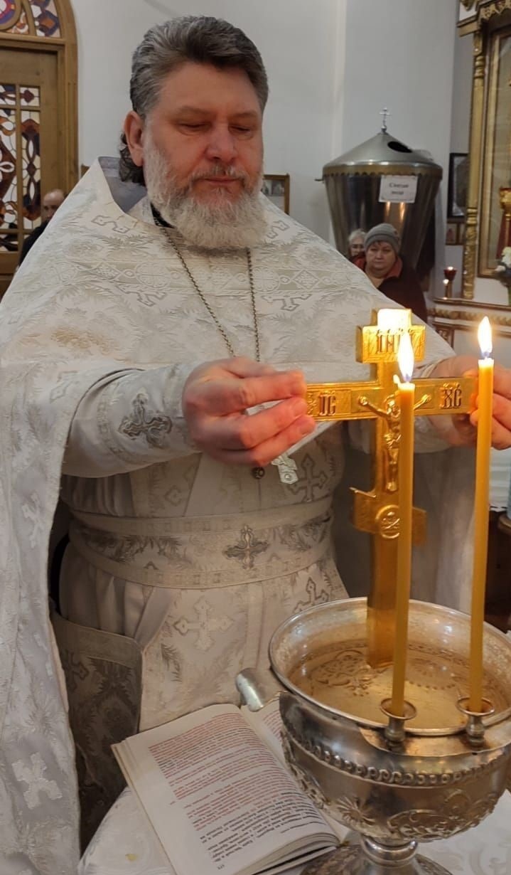Священник Сергий Сарычев