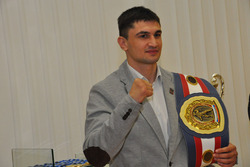 Артур Осипов стал сильнейшим боксёром СНГ
