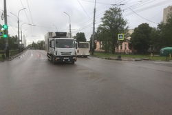 В Тамбове водитель грузовика сбил пешехода на светофоре