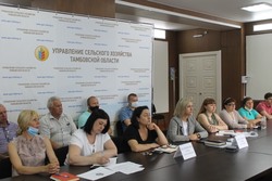 Тамбовские аграрии участвуют в крупнейшей агровыставке «Всероссийский день поля»