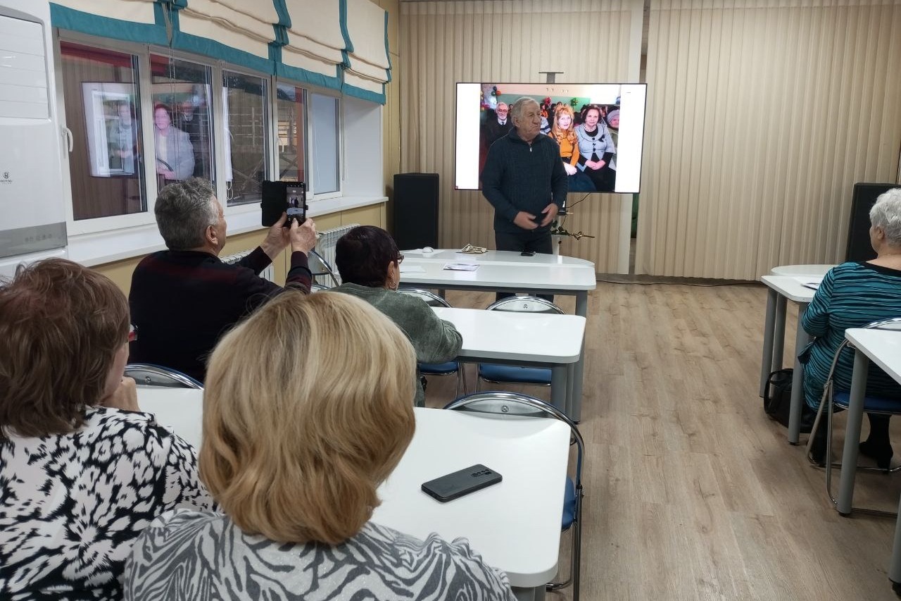 Выступает Вячеслав Андреевич Ковешников