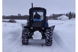 В Ржаксинском районе на расчистку снега вышло более 40 единиц техники