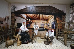 Максим Егоров посетил краеведческий музей в Никифоровском округе