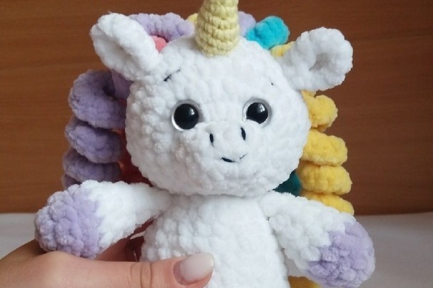 Игрушка молодая
