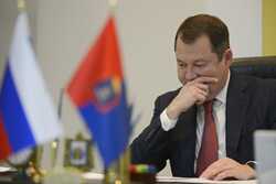 Максим Егоров поздравил профсоюзных работников с праздником