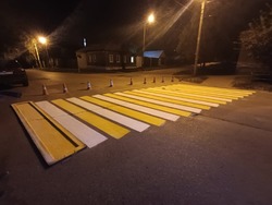Дорожники в Тамбове нанесли разметку на улице Социалистической  около школы 