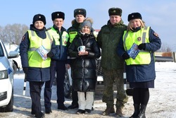 В Тамбове с приближающимся праздником поздравили мужчин-водителей