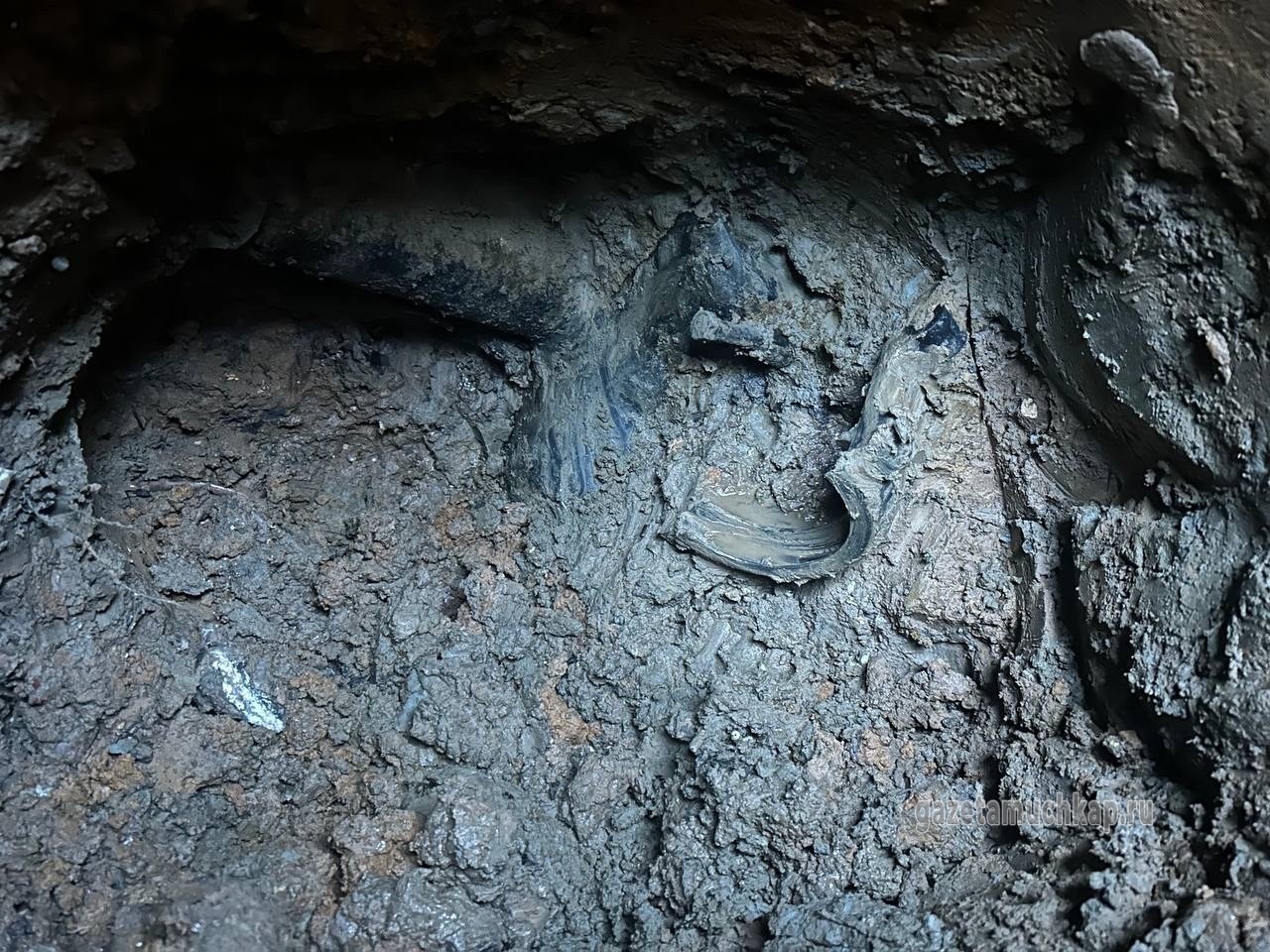 Снимки с места раскопок