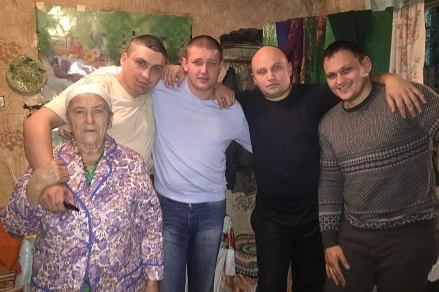 Вячеслав со своими близкими