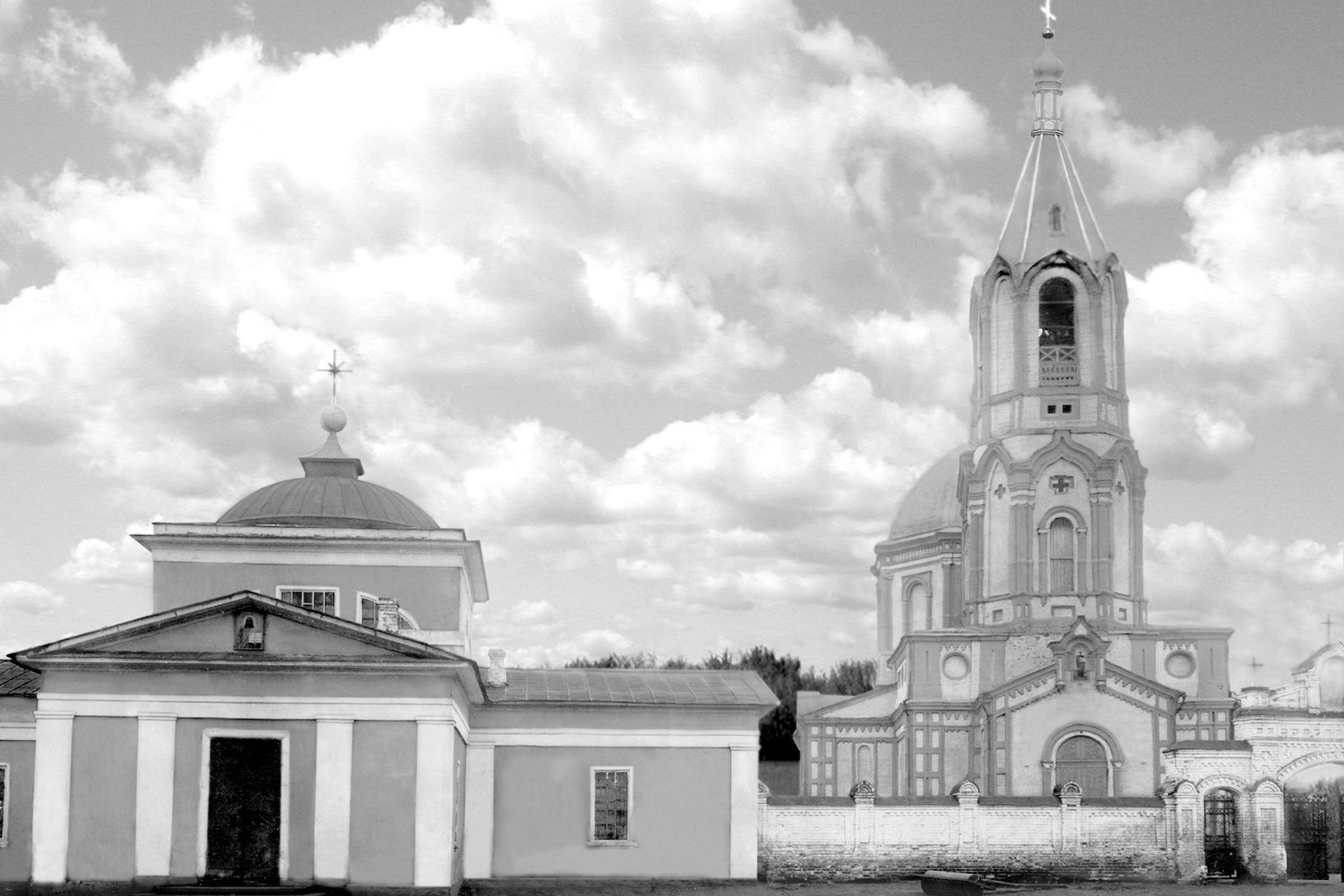 Димитриевский (слева) и Иоанно-Богословский храмы стояли рядом