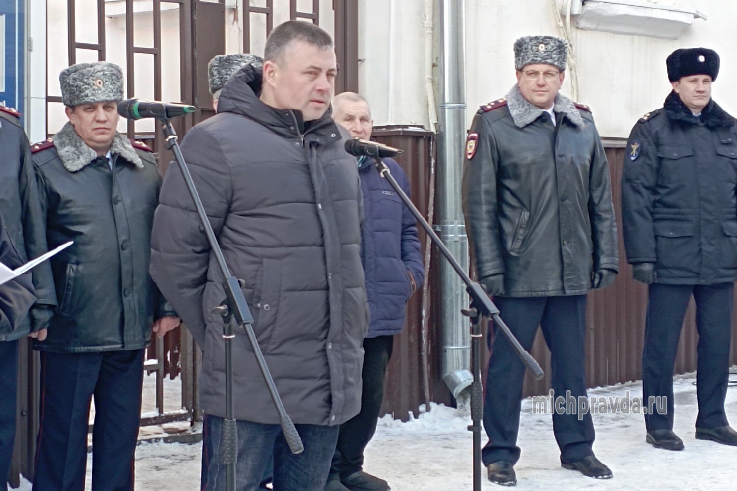 В Курской области могут ввести дополнительные выплаты сотрудникам вневедомственн