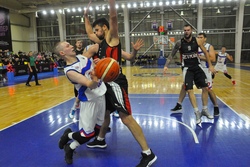 Баскетболисты «Тамбова» обменялись победами с «Чебоксарскими ястребами»