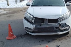 В Тамбове не поделили дорогу «Фольксваген» и «Лада»: пострадала женщина