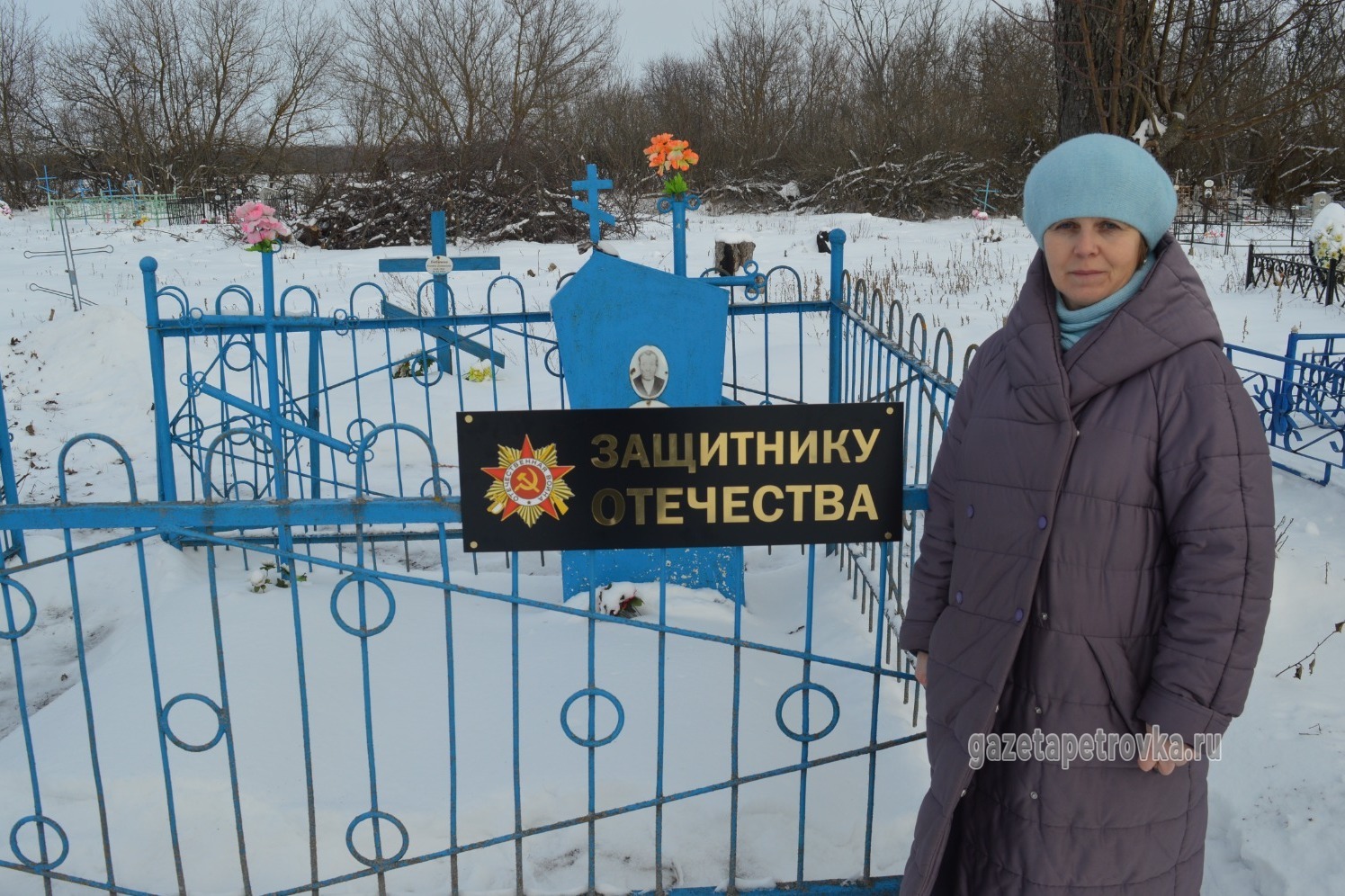 У могилы деда-героя - внучка Татьяна Евтухович