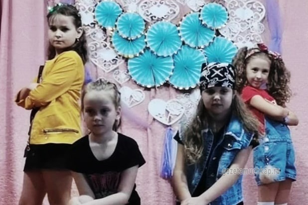 Конкурс «Крутая девчонка»: Ксения Глушкова, Дарина Реброва, Злата Фролова и Варвара Тыхенко (слева направо)