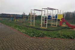 В Ржаксинском районе оборудовали детскую площадку и пришкольный стадион
