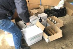 У жителя Мордово изъяли 3700 бутылок контрафактного алкоголя