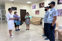 Инспекторы ДПС помогли рожающей тамбовчанке быстро добраться до Перинатального центра