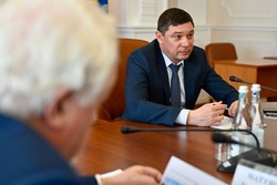 От проблемы с льготными лекарствами до заботы о молодых специалистах: как прошла неделя руководителя области
