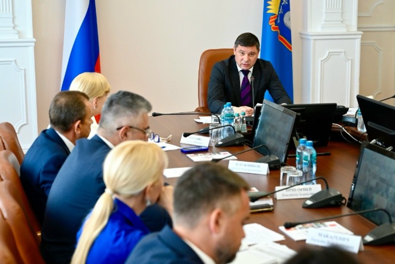 Евгений Первышов: объем поставок топлива в Тамбовскую область будет постепенно увеличиваться