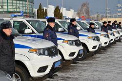 Тамбовским полицейским вручили новые автомобили
