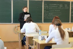 Тамбовские девятиклассники потренировались сдавать математику 