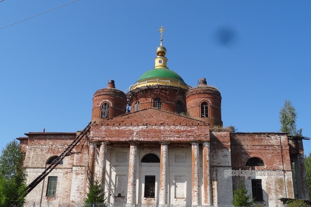 Храм Воскресения Христова в селе Гагарино 1-е