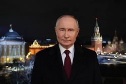 Новый год шагает по стране: обращение президента России уже увидели жители дальневосточных регионов