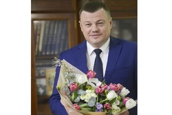 Губернатор Александр Никитин поздравил тамбовчанок с 8 Марта