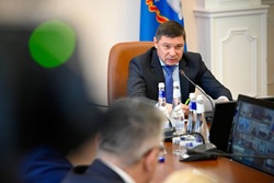 На планерке у Евгения Первышова обсудят отопительный сезон и рейтинг глав округов