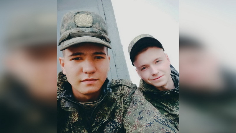 Скачать Солдаты Новый Год