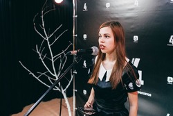 Мир через призму текста: как поэтесса Арина Архипова покорила тамбовскую публику