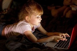 Интернет-вербовка: как детей и подростков могут втянуть в преступление 