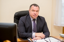 Полномочия Александра Кузнецова прекращены: врио главы Мичуринска избран Илья Платицын
